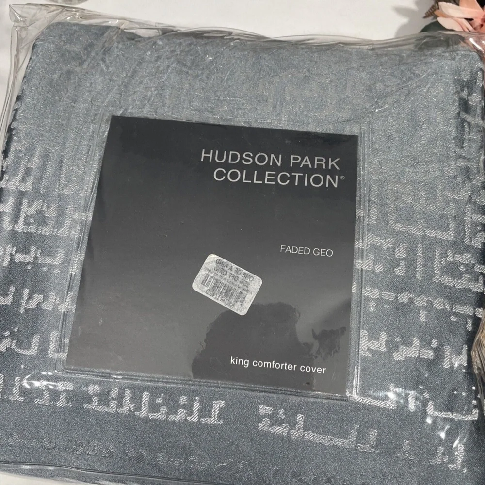 NIB $470 [ King ] Faded Geometric Duvet‎ for Hudson Park in Slate